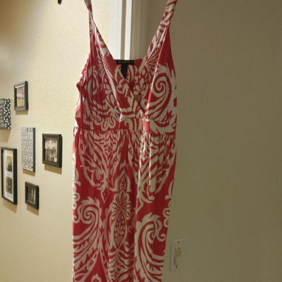 Dresses & Skirts - Dress